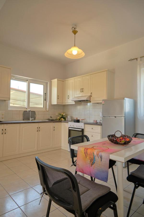 Morfis Getaway Apartment Kalpaki  Exterior photo